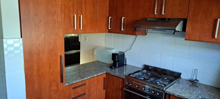 5 Bedroom Property for Sale in Parow Valley Western Cape